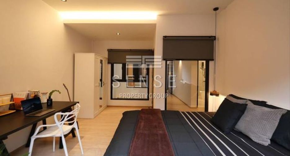 Reihenhaus zur Miete mit 3 Zimmer in Khlong Toei, Bangkok