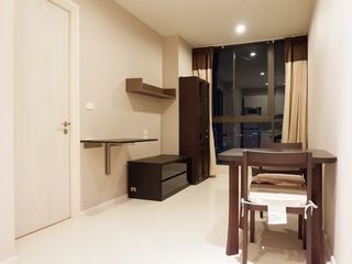 For sale 1 Beds condo in Phaya Thai, Bangkok