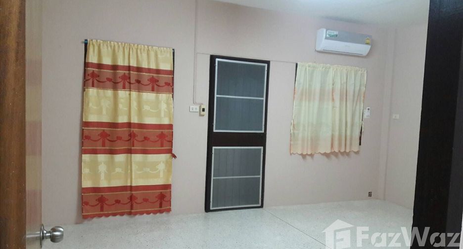 For sale 2 bed townhouse in Mueang Rayong, Rayong