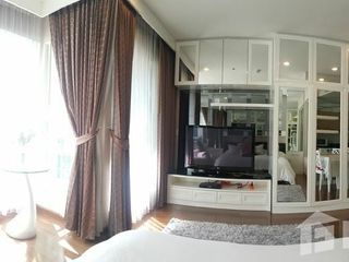 For sale スタジオ condo in Pathum Wan, Bangkok