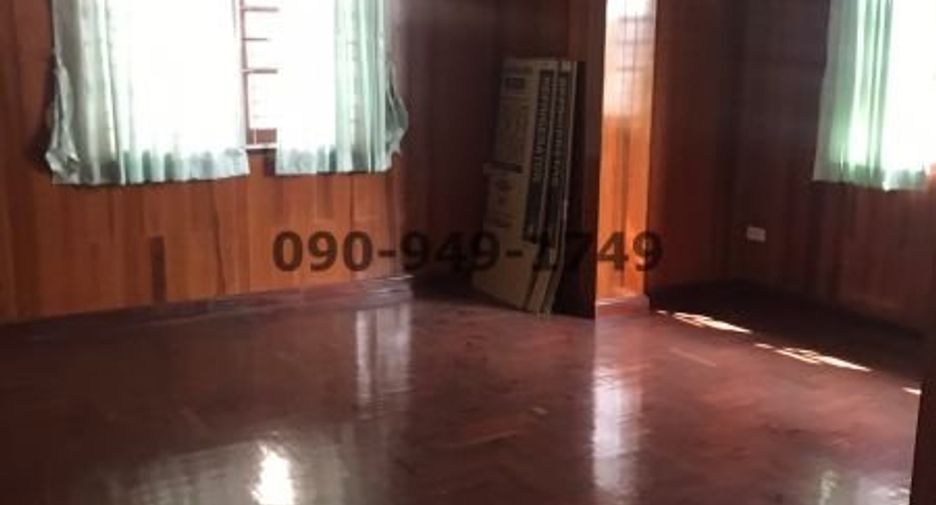 For sale 3 bedrooms house in Khan Na Yao, Bangkok