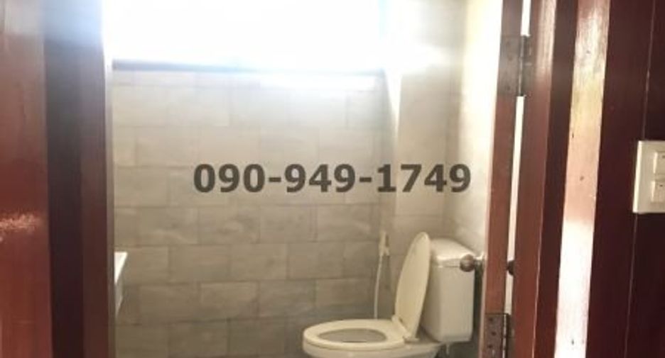 For sale 3 bedrooms house in Khan Na Yao, Bangkok