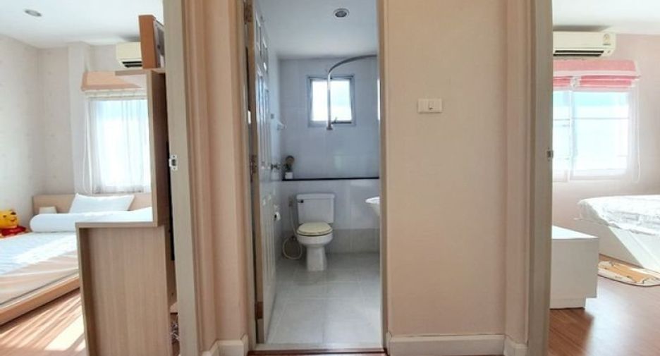 For sale 3 bedrooms house in Phasi Charoen, Bangkok