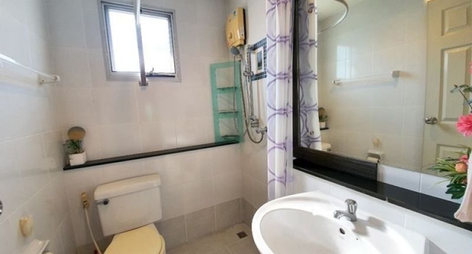 For sale 3 bedrooms house in Phasi Charoen, Bangkok