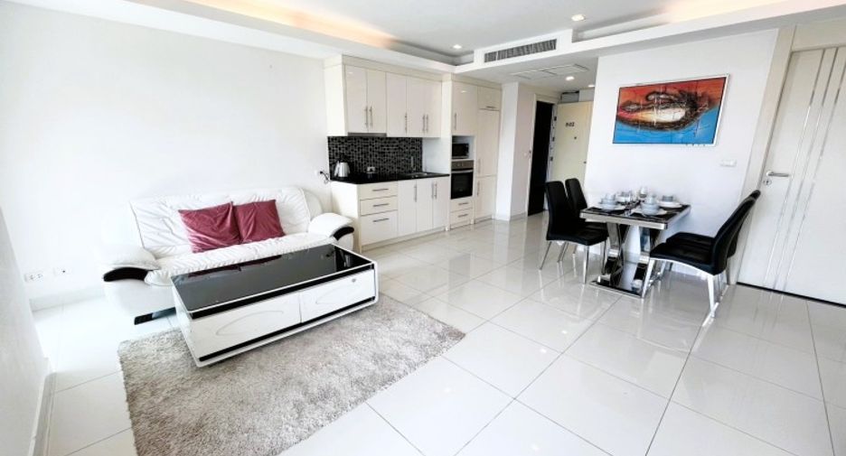 出售 2 卧室 公寓 在 Bang Lamung, Chon Buri