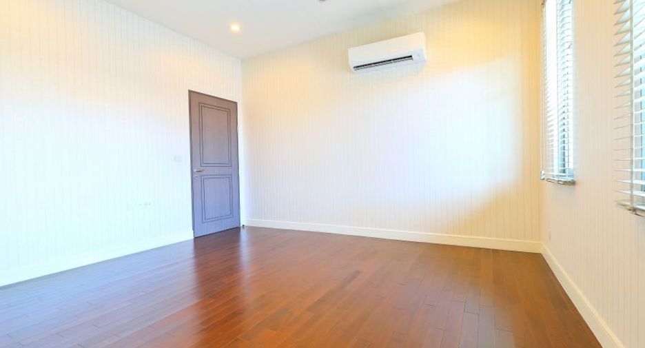 À vendre 4 chambres maison à Bang Khae, Bangkok