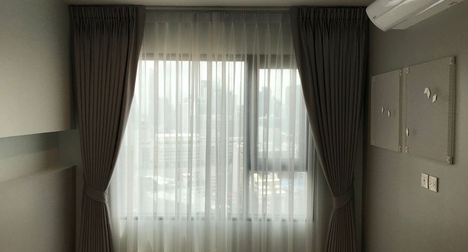 For sale 1 bed condo in Pathum Wan, Bangkok