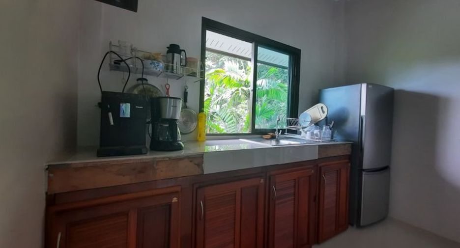 For sale 11 bedrooms retail Space in Mueang Krabi, Krabi