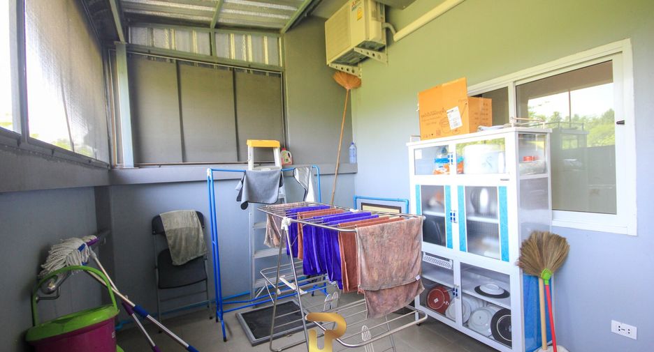 For sale retail Space in Pran Buri, Prachuap Khiri Khan