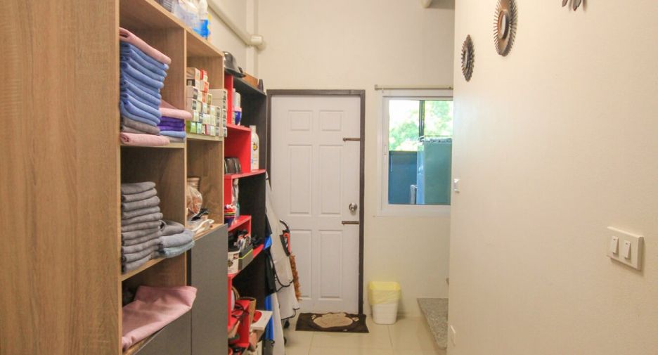 For sale retail Space in Pran Buri, Prachuap Khiri Khan