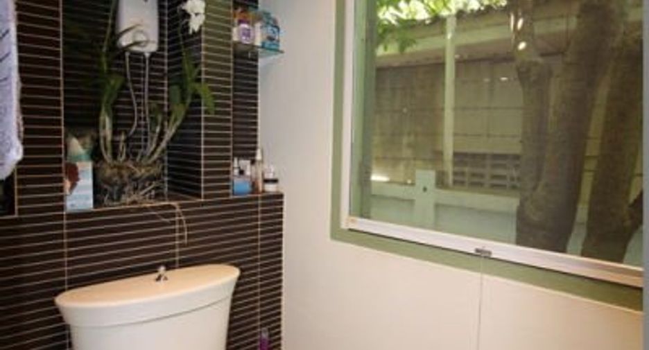 For sale 3 bedrooms house in Phaya Thai, Bangkok