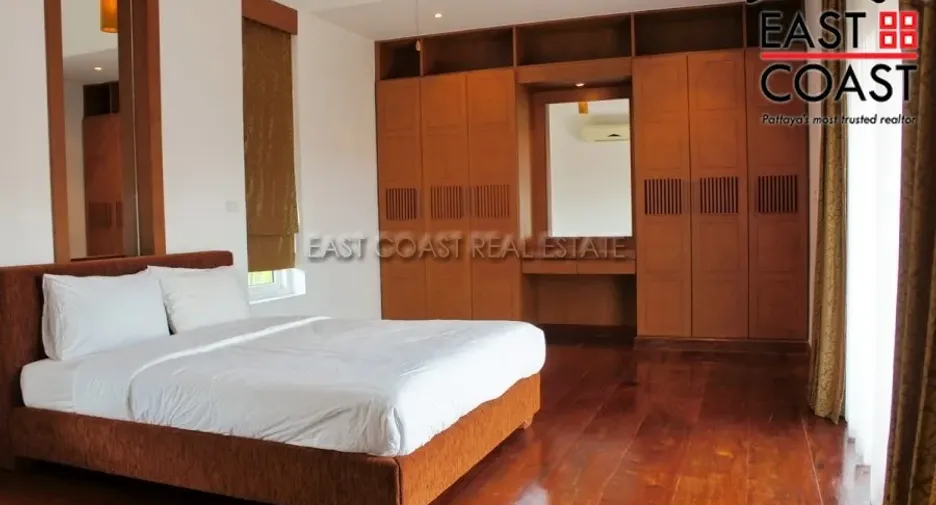 For rent 5 bedrooms house in Bang Lamung, Chonburi