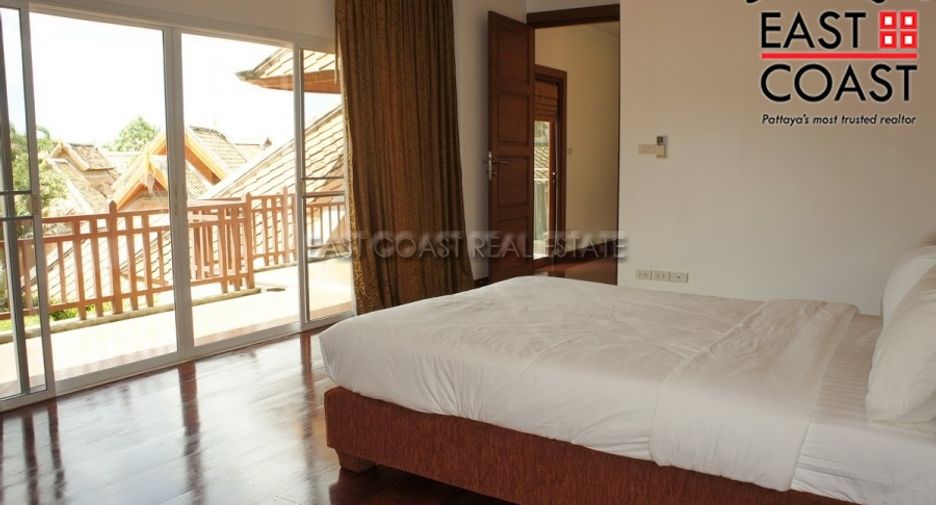 Casa en alquiler de 5 habitaciones en Bang Lamung, Chonburi