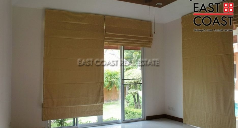 Casa en alquiler de 5 habitaciones en Bang Lamung, Chonburi