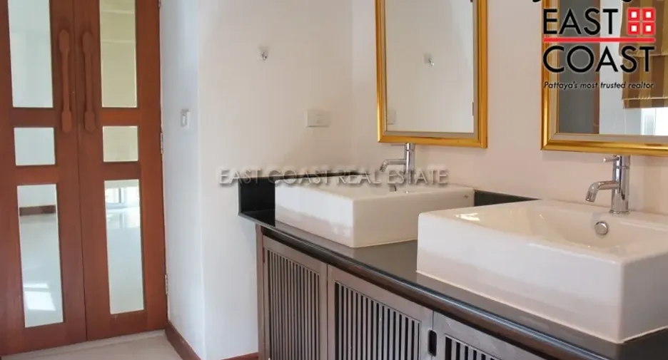 For rent 5 bedrooms house in Bang Lamung, Chonburi