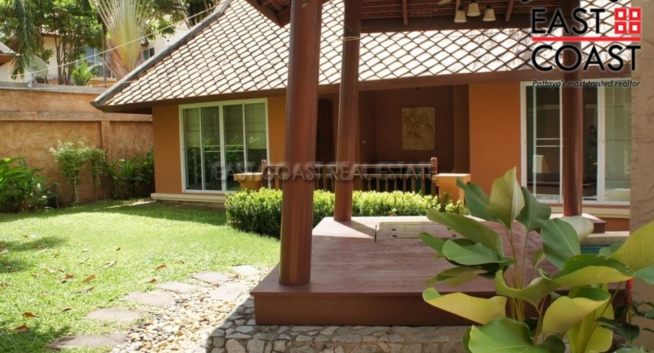 Casa en alquiler de 5 habitaciones en Bang Lamung, Chonburi