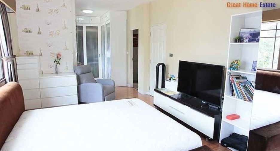 For sale 7 bedrooms house in Mueang Nonthaburi, Nonthaburi