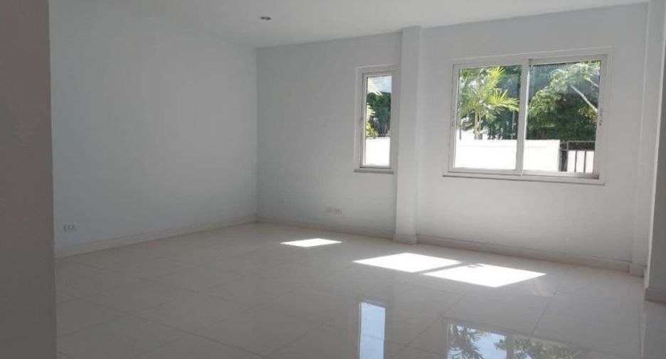 出售 5 卧室 独立屋 在 Phra Nakhon, 曼谷
