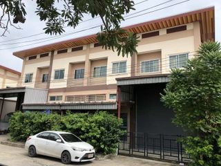 For sale 1 Beds townhouse in Bang Bua Thong, Nonthaburi