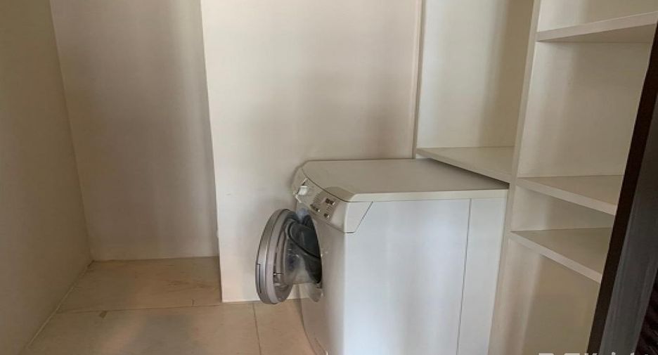 À vendre 2 chambres condo à Pathum Wan, Bangkok