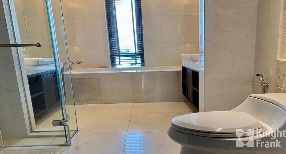 À vendre 2 chambres condo à Pathum Wan, Bangkok
