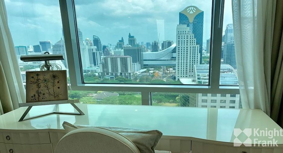 À vendre 2 chambres condo à Pathum Wan, Bangkok