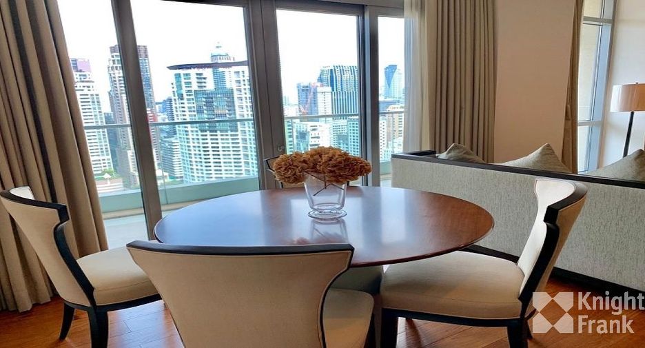 À vendre 2 chambres condo à Pathum Wan, Bangkok