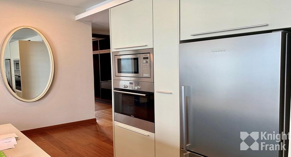 À vendre 2 chambres condo à Pathum Wan, Bangkok