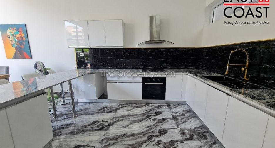 For sale 6 bedrooms house in Bang Lamung, Chonburi