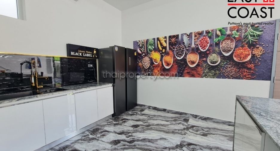 For sale 6 bedrooms house in Bang Lamung, Chonburi