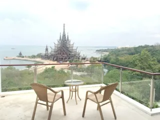 For Rent 2 Bedroom Condo In Bang Lamung, Chonburi