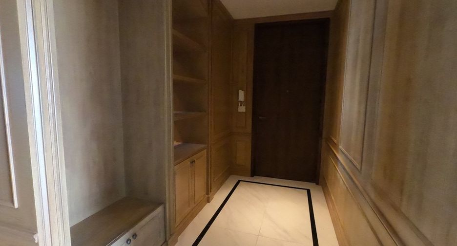 Wohnung zur Miete mit 4 Zimmer in Pathum Wan, Bangkok