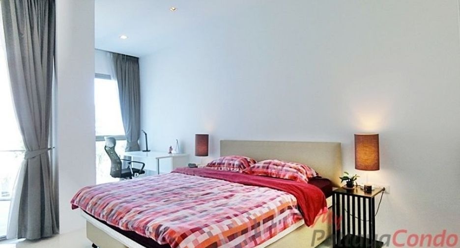 For rent 2 bedrooms condo in Bang Lamung, Chonburi