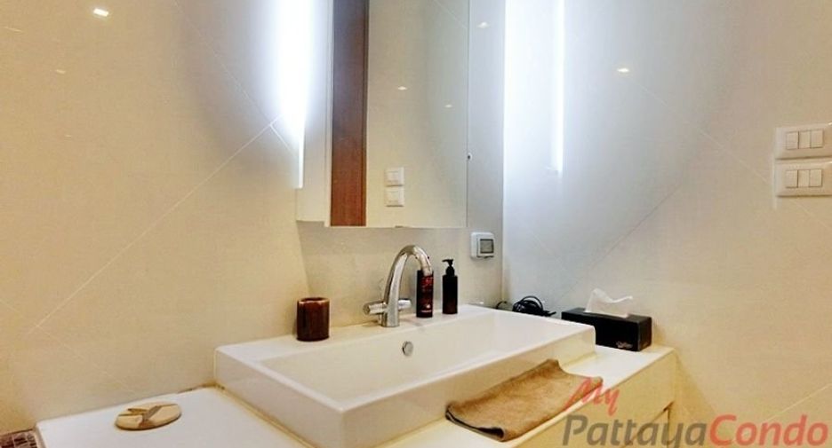 For rent 2 bedrooms condo in Bang Lamung, Chonburi