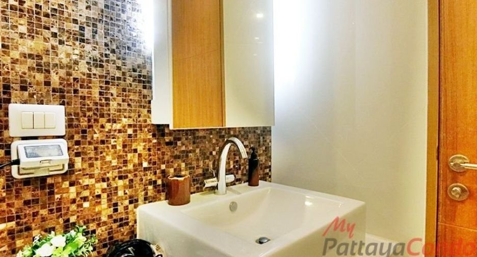 For rent 2 bedrooms condo in Bang Lamung, Chonburi