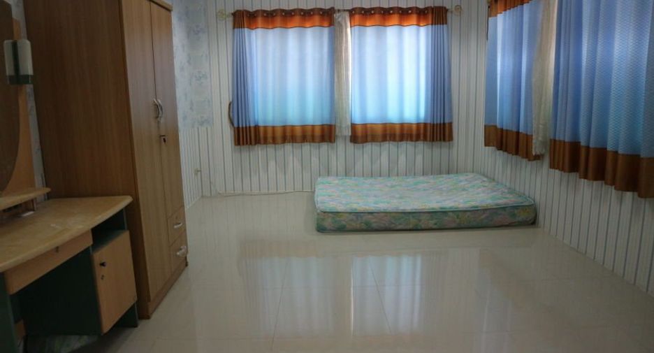Local comercial en venta de 2 habitaciones en Hang Dong, Chiang Mai