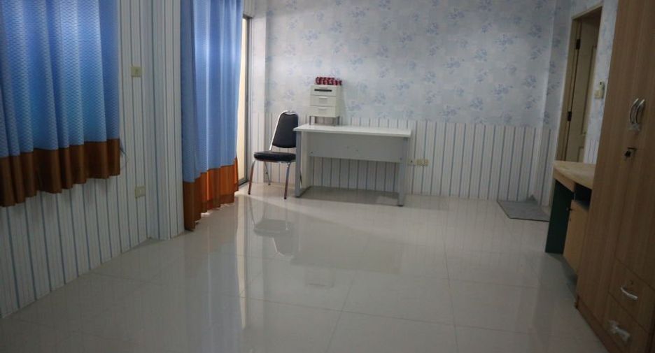 Local comercial en venta de 2 habitaciones en Hang Dong, Chiang Mai