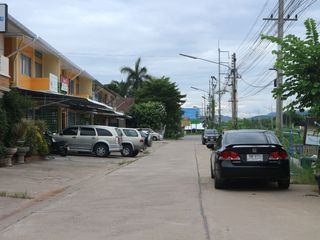 出售 2 卧室 商业空间 在 Hang Dong, Chiang Mai