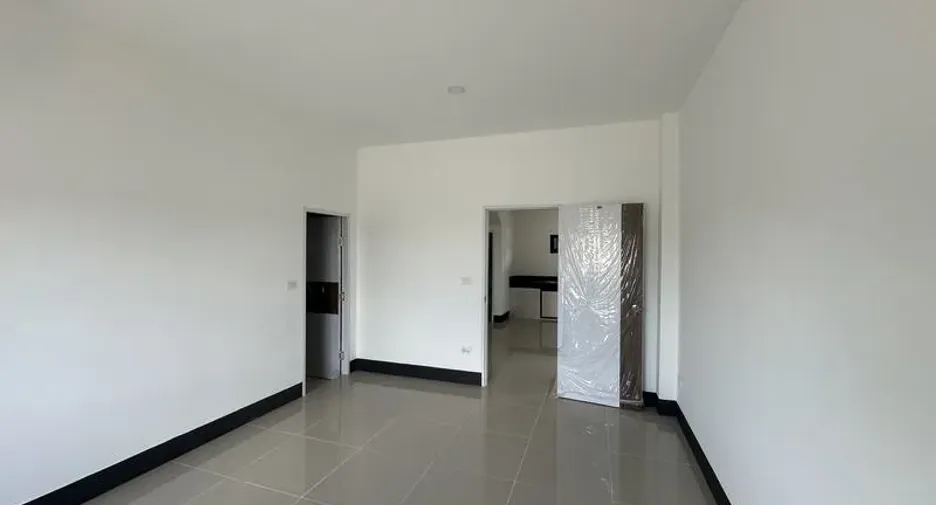 For rent and for sale warehouse in Sai Noi, Nonthaburi