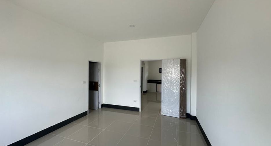For rent and for sale warehouse in Sai Noi, Nonthaburi