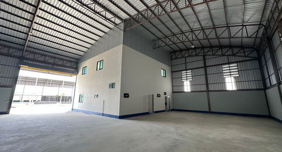 For rent and for sale warehouse in Sai Noi, Nonthaburi