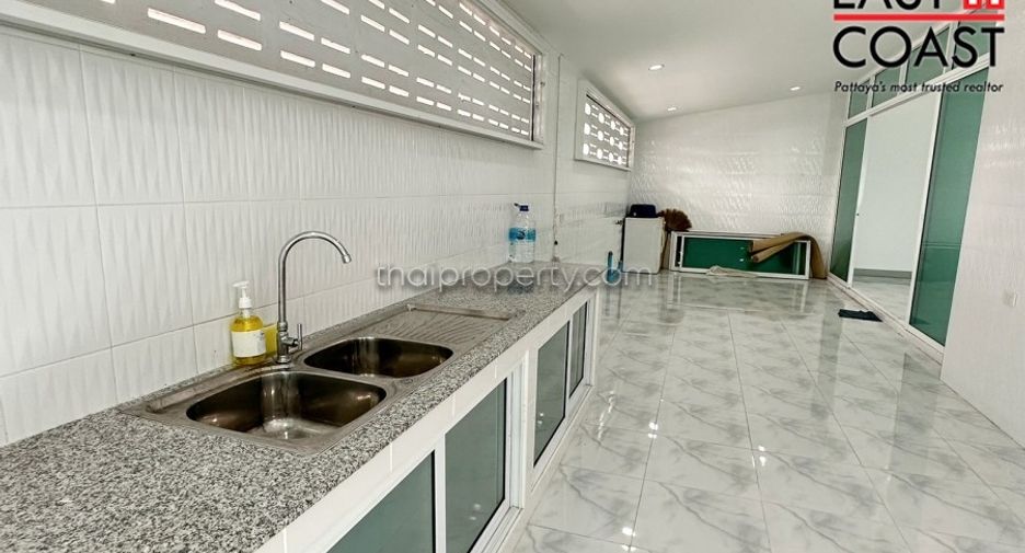 Продажа 4 спальни дом в Банг Ламунг, Чонбури