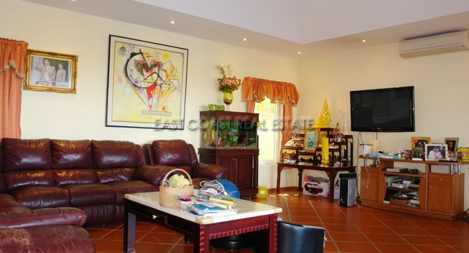 For sale 5 ベッドルーム house in Bang Lamung, Chonburi
