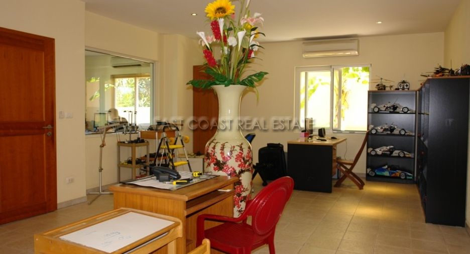 For sale 5 ベッドルーム house in Bang Lamung, Chonburi