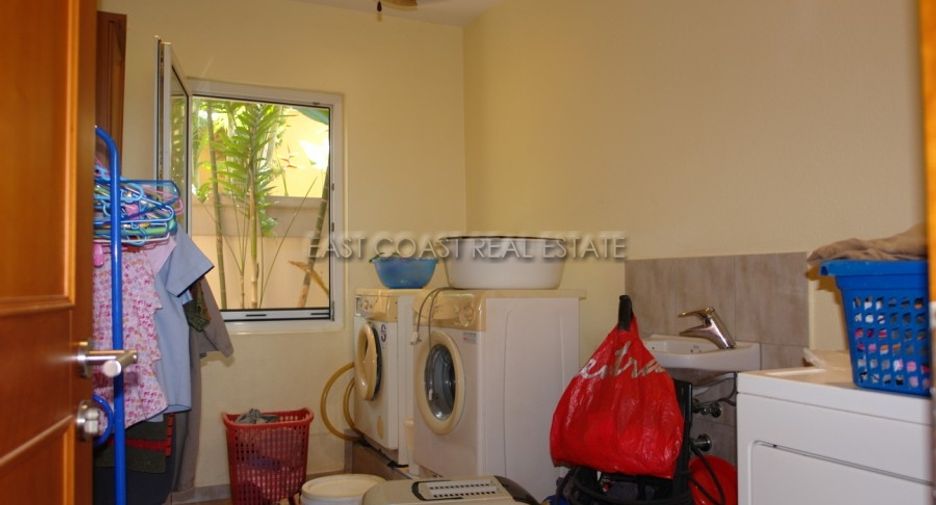 For sale 5 ベッドルーム house in Bang Lamung, Chonburi