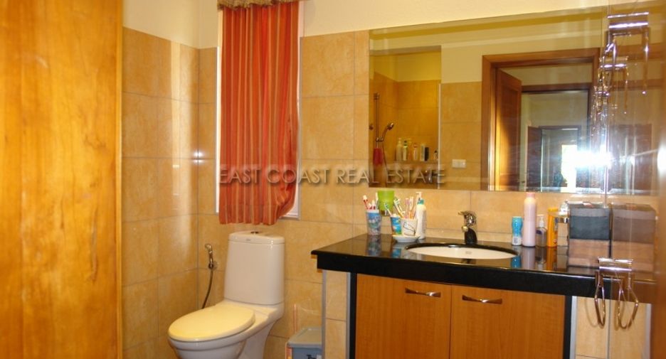 For sale 5 ベッドルーム house in Bang Lamung, Chonburi