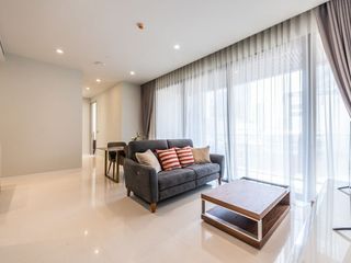 Condo en alquiler de 2 habitaciones en Khlong Toei, Bangkok