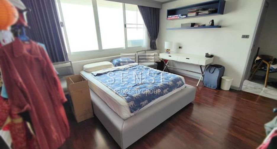 For sale and for rent 3 bedrooms condo in Watthana, Bangkok