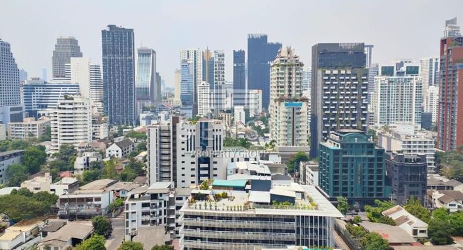 For sale and for rent 3 bedrooms condo in Watthana, Bangkok