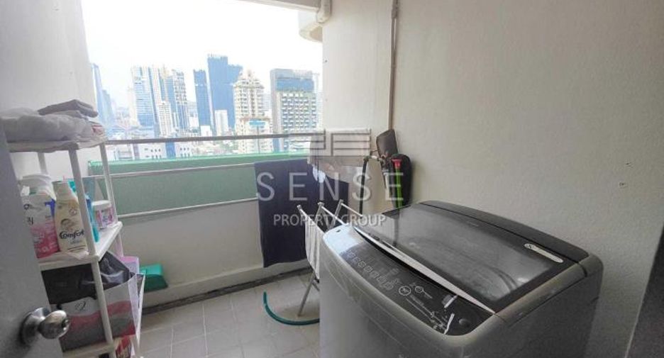 For sale and for rent 3 bedrooms condo in Watthana, Bangkok